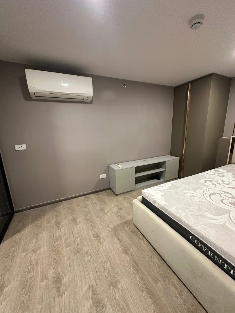 For RentCondoRatchadapisek, Huaikwang, Suttisan : 🔥Urgent for rent🔥 Soho Bangkok Ratchada, new condo, 2-story, high-rise, fully furnished, near MRT Huai Khwang