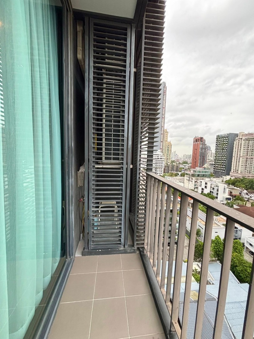 For RentCondoSukhumvit, Asoke, Thonglor : 🔥 Urgent rent 🔥 Edge Sukhumvit 23, complete furniture, ready to be near BTS Asoke and MRT Sukhumvit