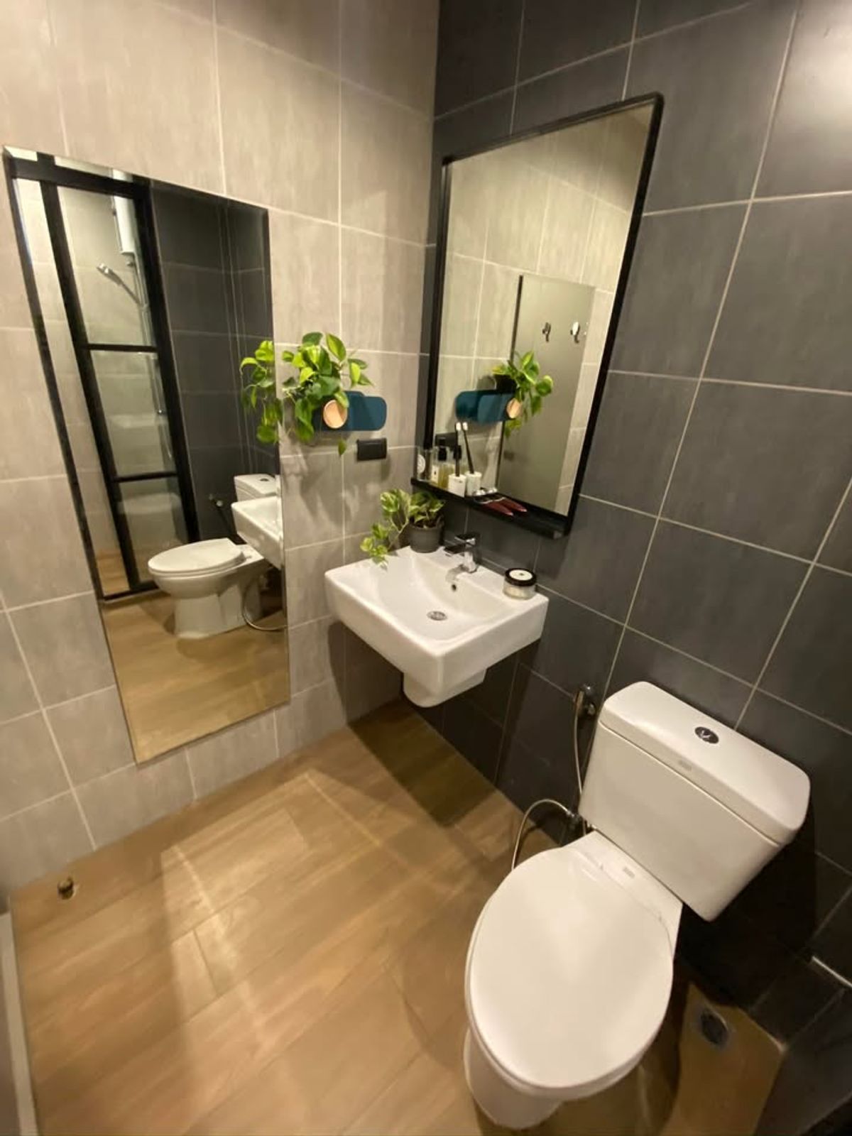 ให้เช่าคอนโดพระราม 9 เพชรบุรีตัดใหม่ RCA : ให้เช่า ✨ The Base Garden Rama 9 ✨ เฟอร์นิเจอร์ และ เครื่องใช้ไฟฟ้าครบ ใกล้ MRT พระราม 9