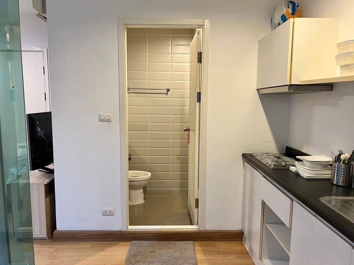 For SaleCondoKhlongtoei, Kluaynamthai : Urgent sale 📍 Aspire Rama 4 📍 Fully furnished and equipped, near BTS Ekkamai