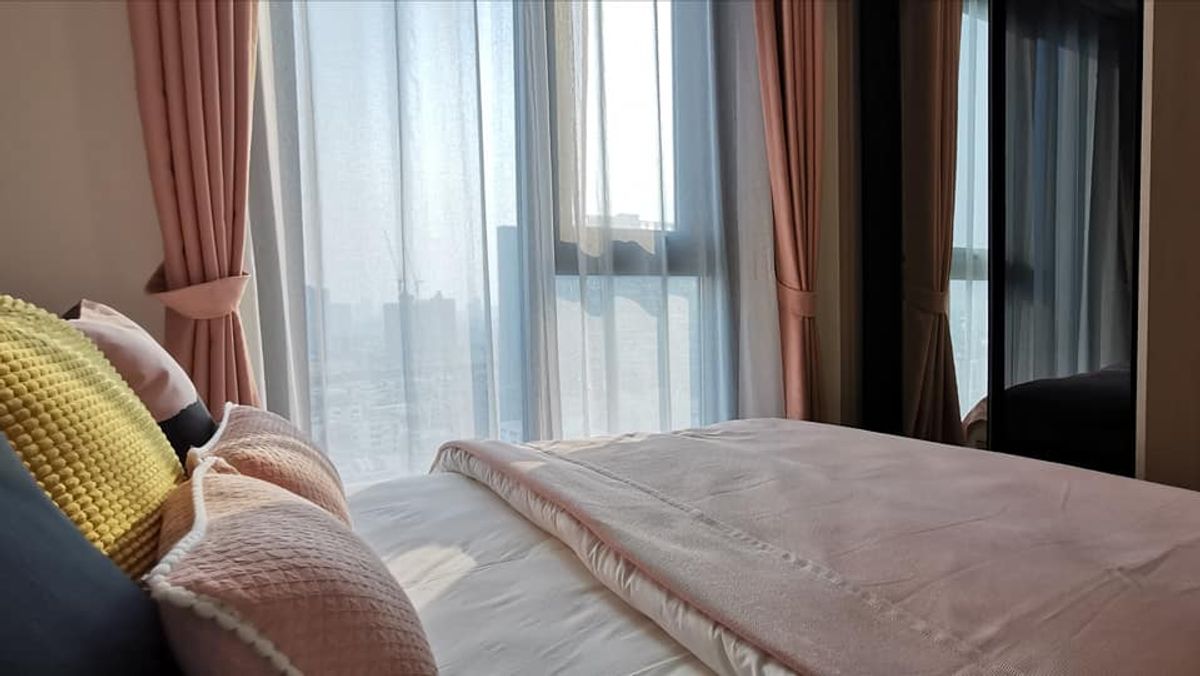 ให้เช่าคอนโดพระราม 9 เพชรบุรีตัดใหม่ RCA : ให้เช่า 📍 The Base Garden Rama 9 📍 ใกล้ APL รามคำแหง เฟอร์นิเจอร์ และ เครื่องใช้ไฟฟ้าครบ 