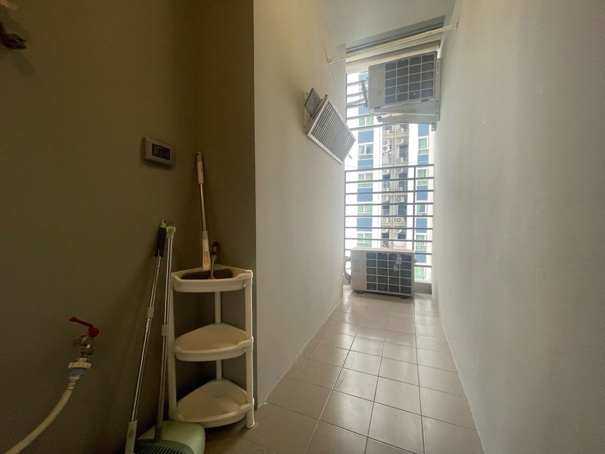 ขายคอนโดพระราม 9 เพชรบุรีตัดใหม่ RCA : THE BEST PRICE   2 BEDROOM  1 BATHROOM 77 SQ.M   NEGOTIATION CALL NOW 0946415974