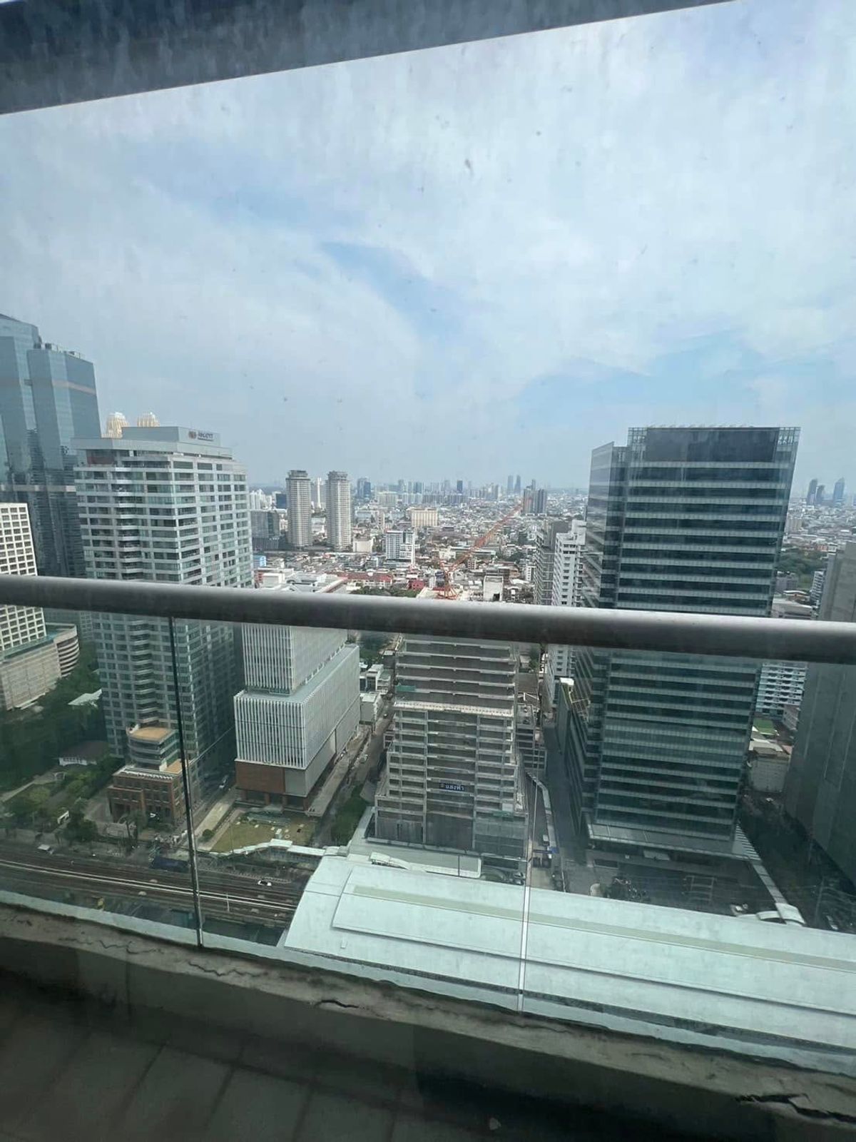 ขายคอนโดสีลม ศาลาแดง บางรัก : ขายคอนโด Silom Suite Condominium  ราคา 11,350,000 บาท [NCs250904]