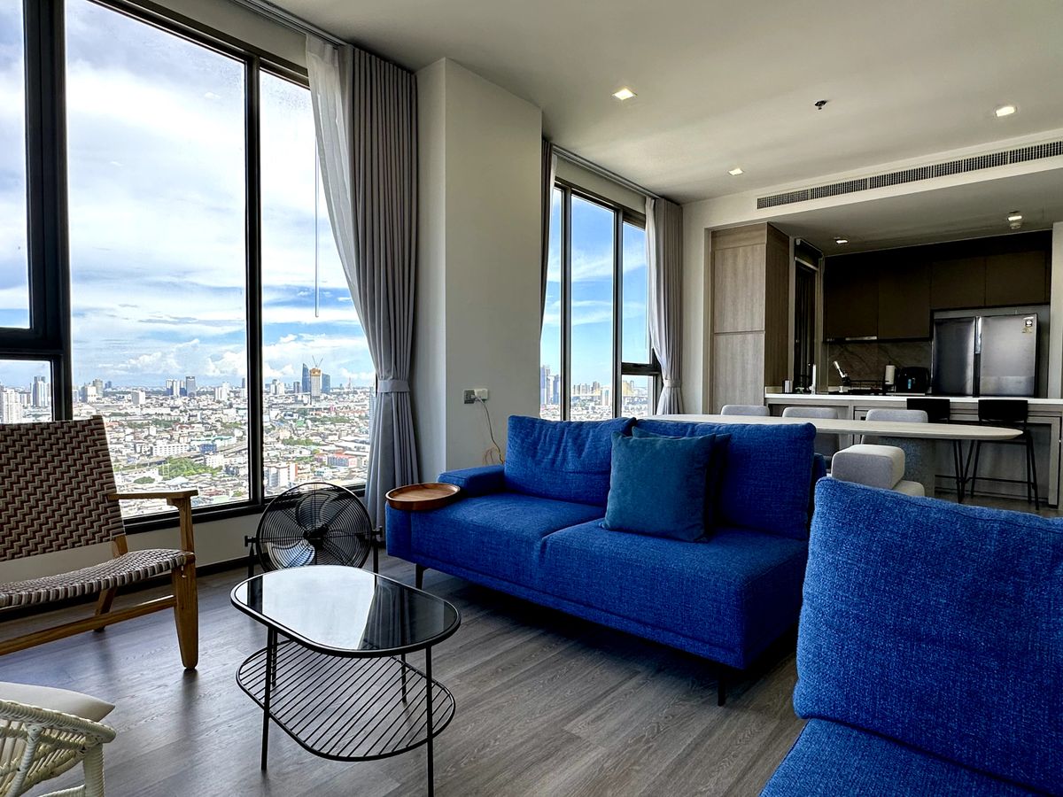 คอนโดสาทร นราธิวาส : Condo For Sale 2 Bedroom at Charoen Krung
