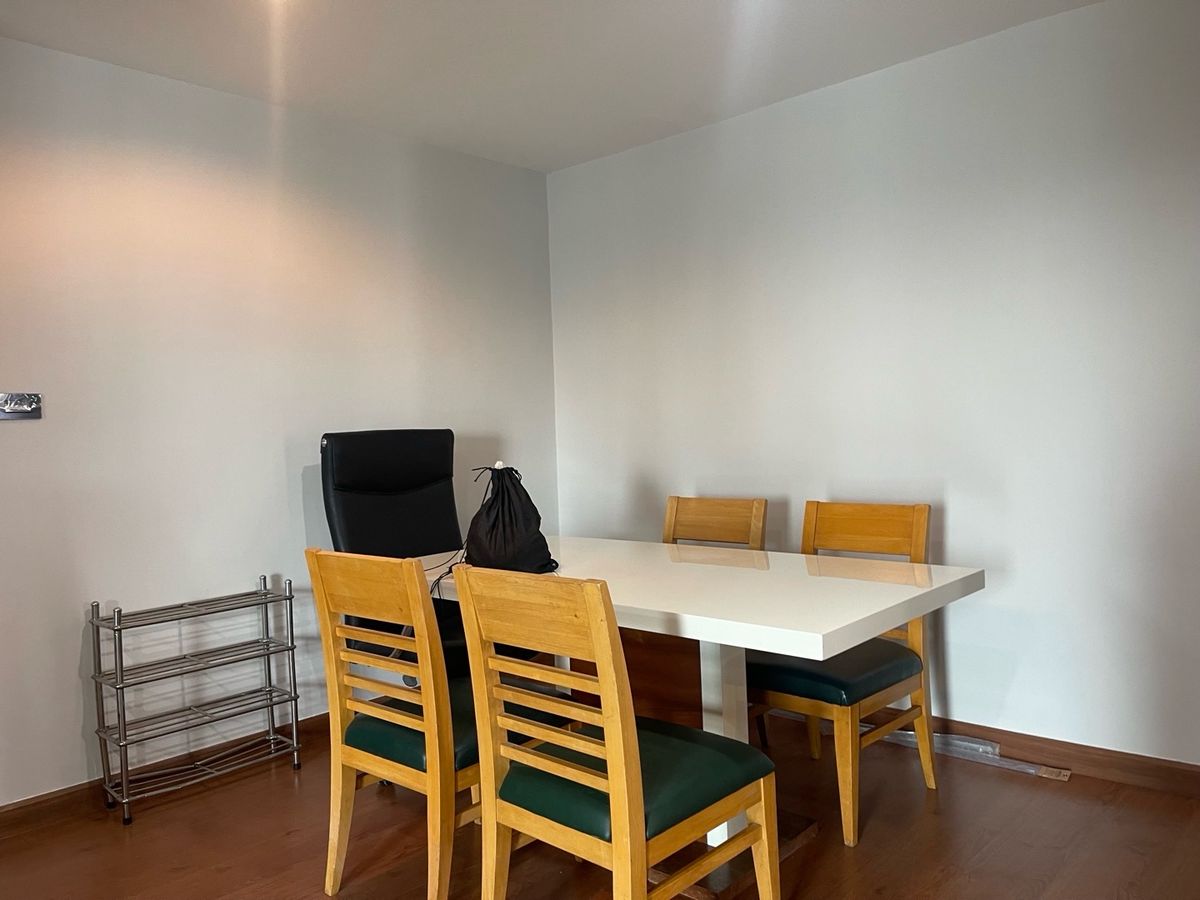 ขายคอนโดพระราม 9 เพชรบุรีตัดใหม่ RCA : THE BEST PRICE   2 BEDROOM  1 BATHROOM 77 SQ.M   NEGOTIATION CALL NOW 0946415974