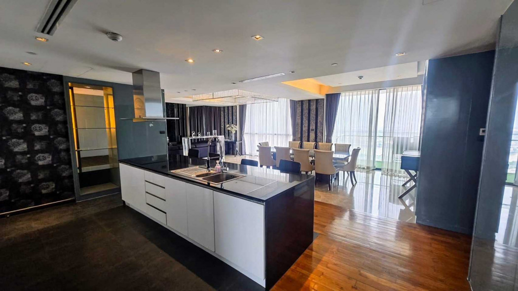 Condo for rent: The Pano Rama 3, 243 sq m, Chao Phraya River view Loading...
