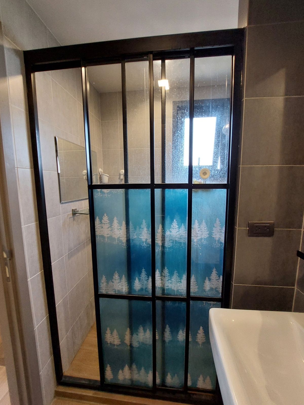 For SaleCondoRama9, Petchburi, RCA : Urgent sale 📍 The Base Garden Rama 9 📍 near APL Ramkhamhaeng, complete with furniture and appliances