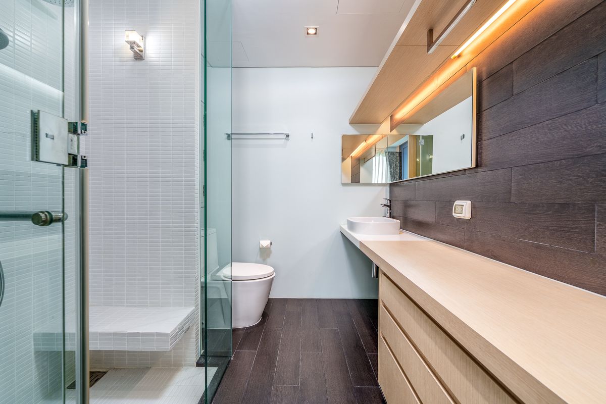 คอนโดพัทยา บางแสน ชลบุรี สัตหีบ : ขาย 2 ห้องนอน โอกาสเป็นเจ้าของบ้านตากอากาศในรีสอร์ท 5 ดาวบนหาดส่วนตัวที่เงียบสงบ ใกล้สิ่งอำนวยความสะดวก พร้อมตกแต่งสไตล์ลอฟท์