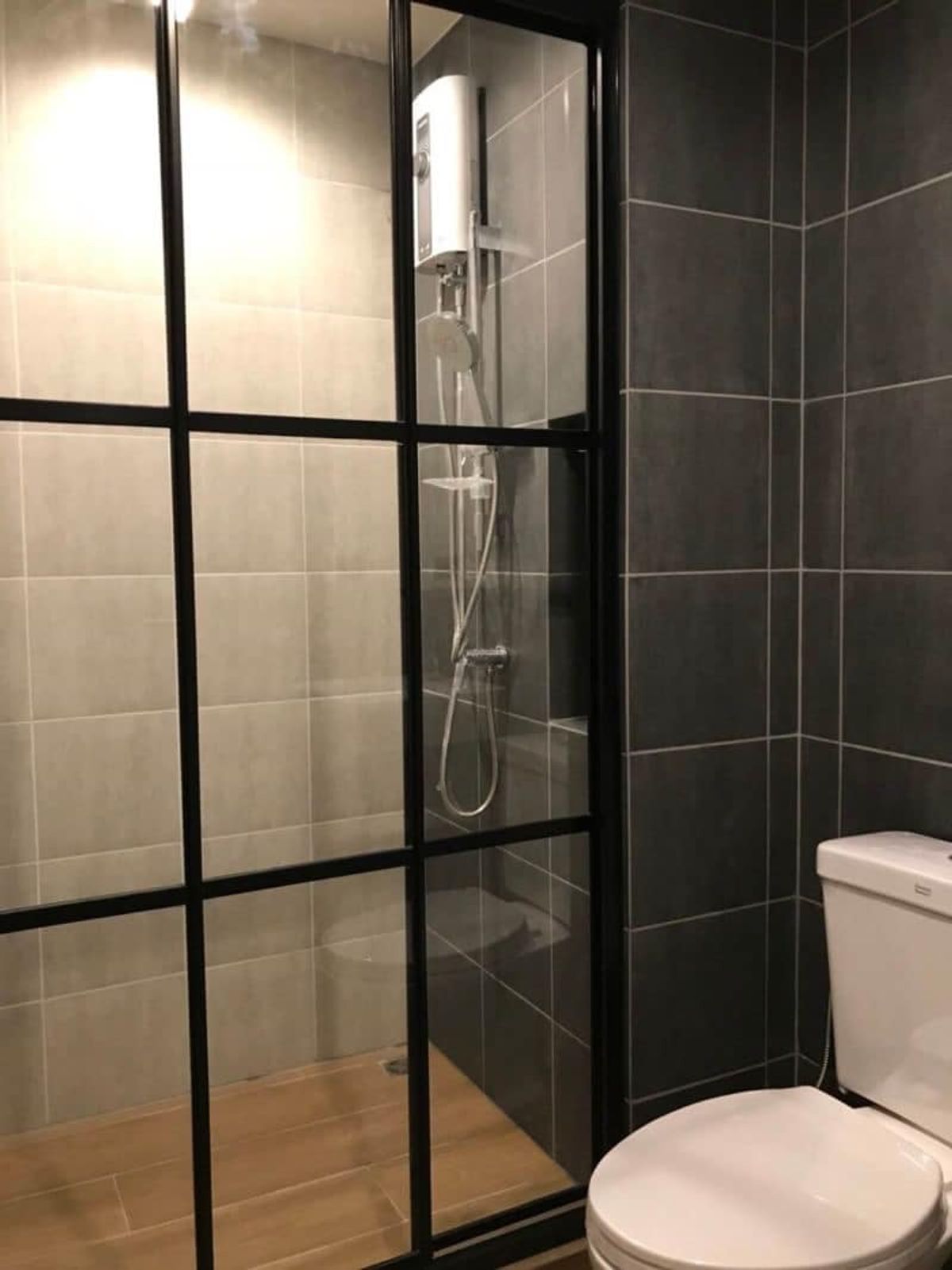 ให้เช่าคอนโดพระราม 9 เพชรบุรีตัดใหม่ RCA : ให้เช่า 📍 The Base Garden Rama 9 📍 ใกล้ APL รามคำแหง เฟอร์นิเจอร์ และ เครื่องใช้ไฟฟ้าครบ 