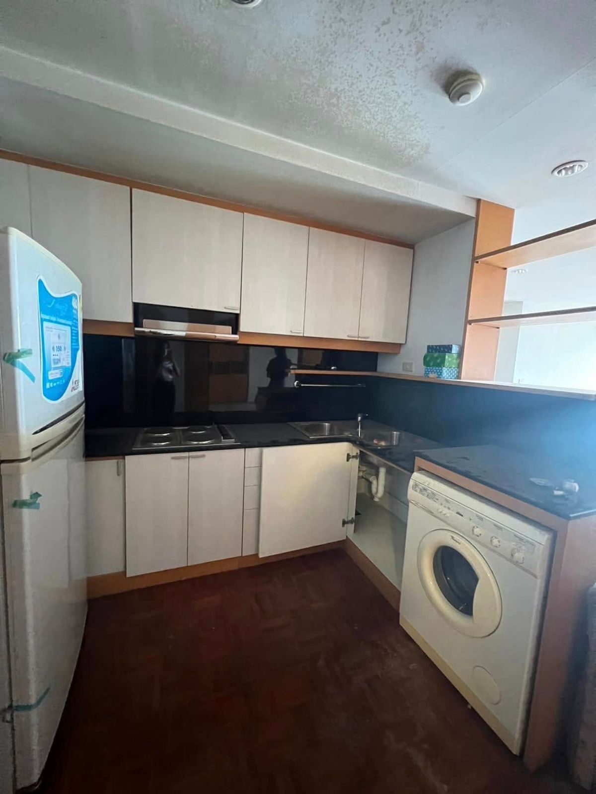 ขายคอนโดสีลม ศาลาแดง บางรัก : ขายคอนโด Silom Suite Condominium  ราคา 11,350,000 บาท [NCs250904]