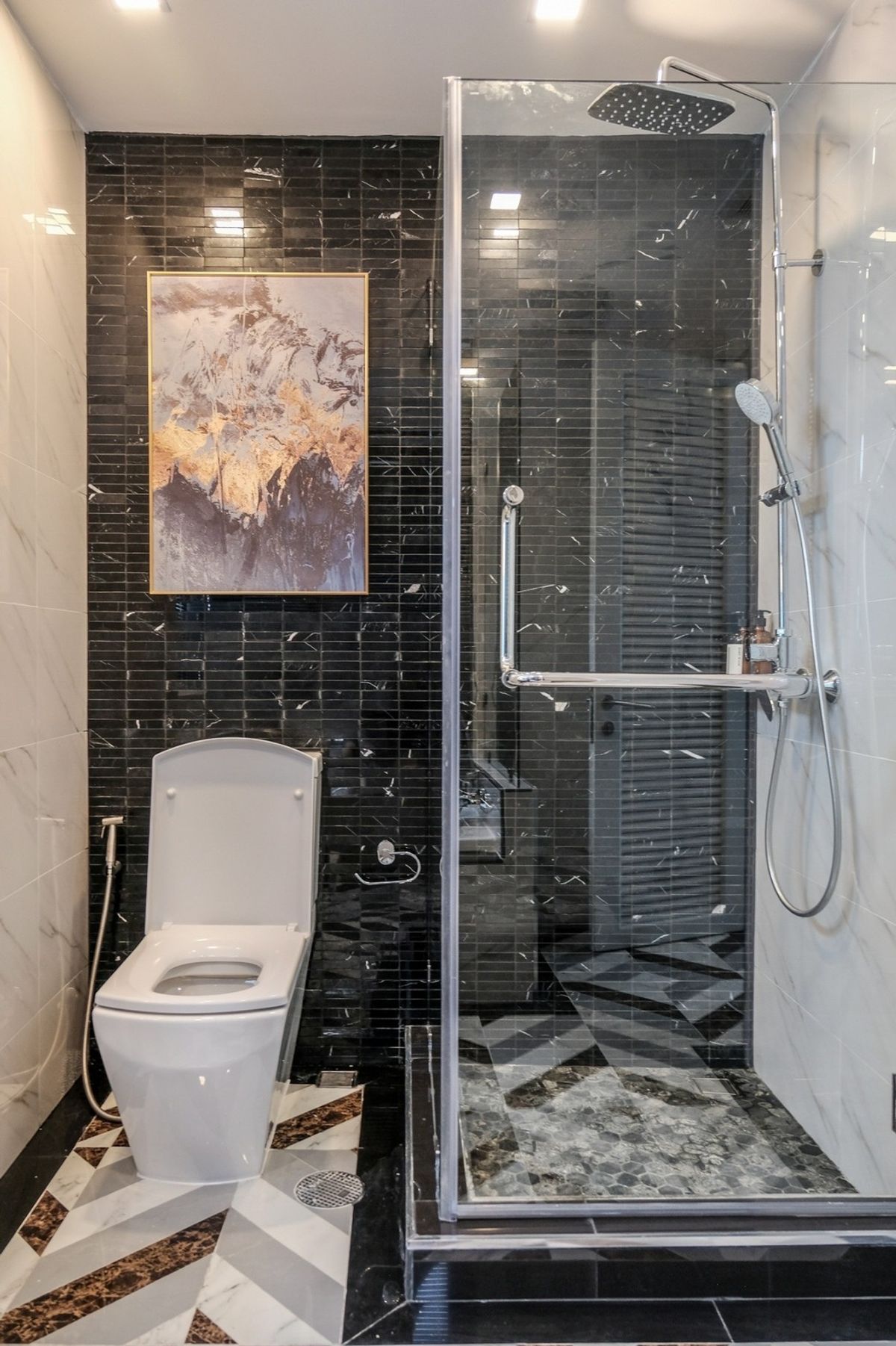 For RentCondoSukhumvit, Asoke, Thonglor : RC090625 3-bedroom condo for rent at Nusasiri Grand Sukhumvit 42, next to BTS Ekkamai.