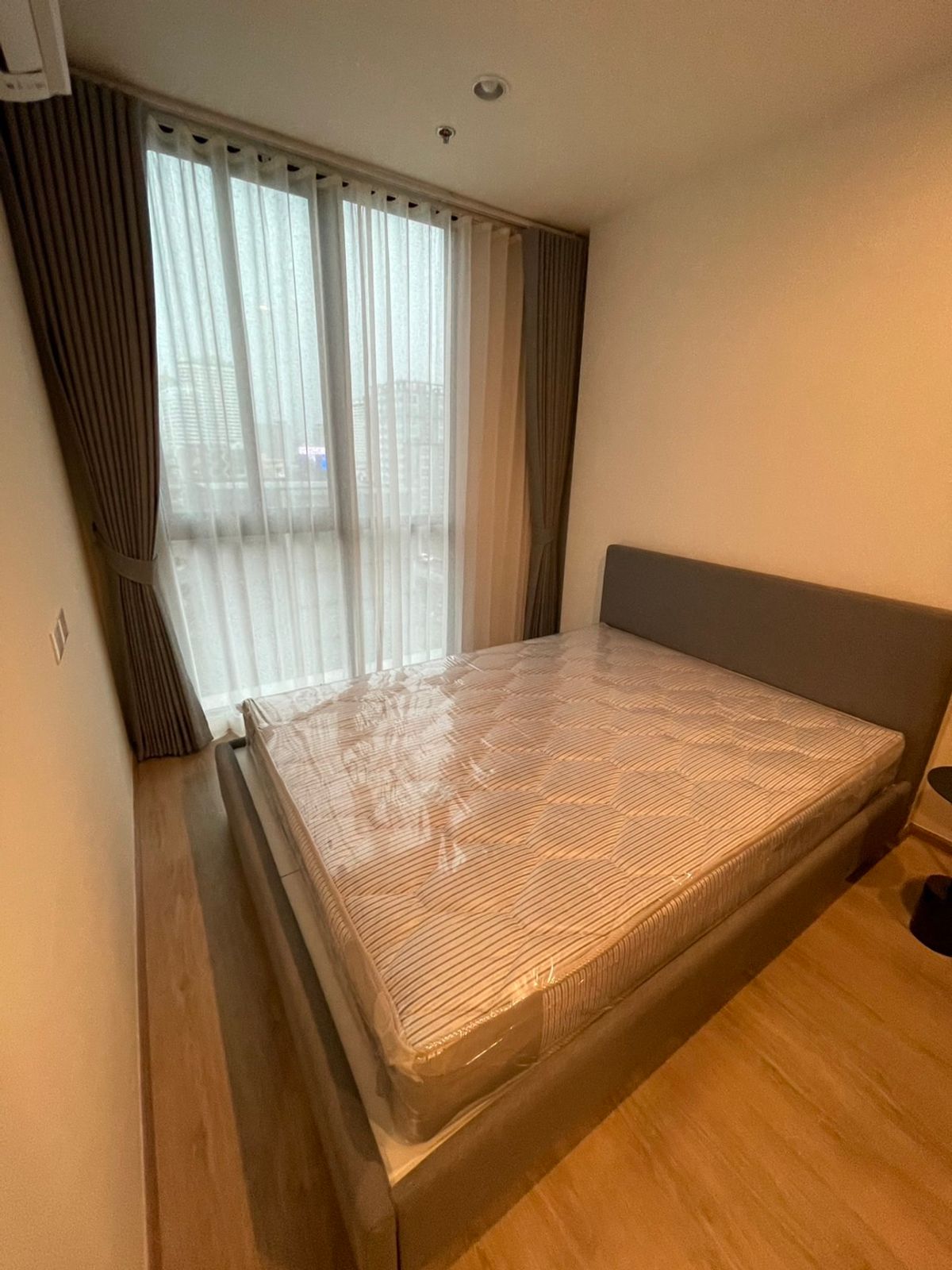 For RentCondoRama9, Petchburi, RCA : New Unit for Rent: Nue District R9