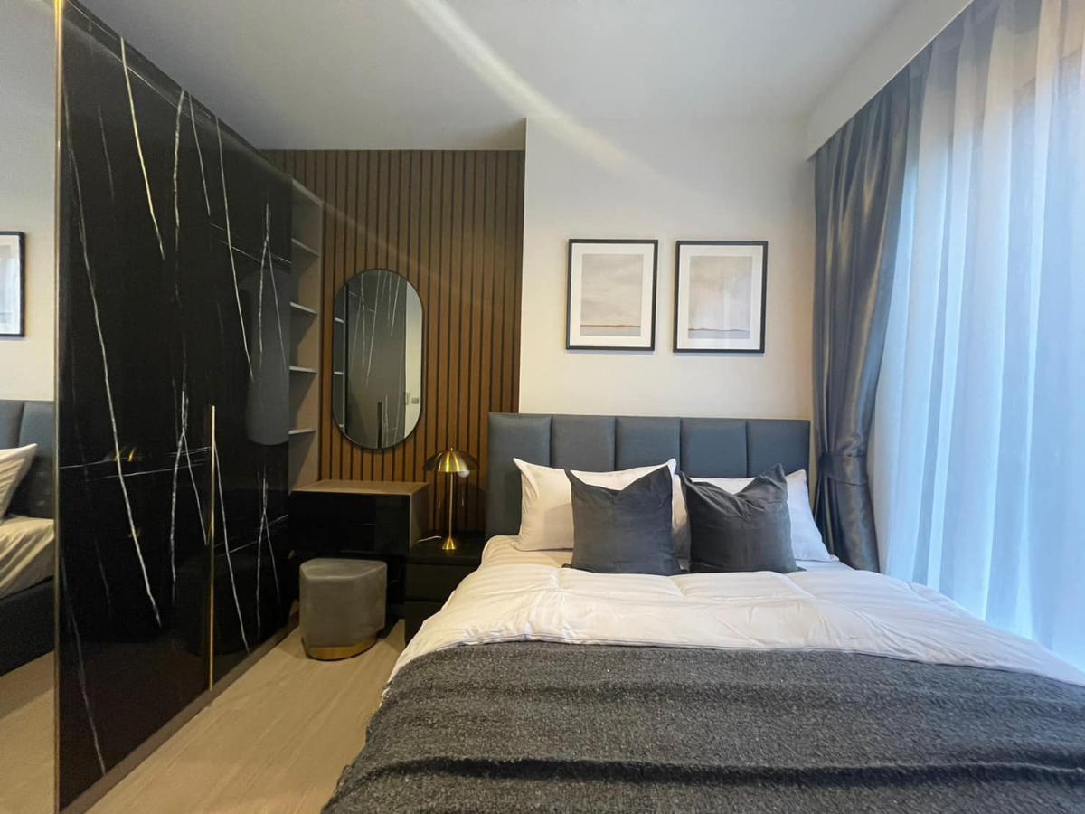 KL04262 - Life Asoke Hype :  ไลฟ์ อโศก ไฮป์ - MRT Rama9 / CentralRama9 / ARL Makkasan Loading...