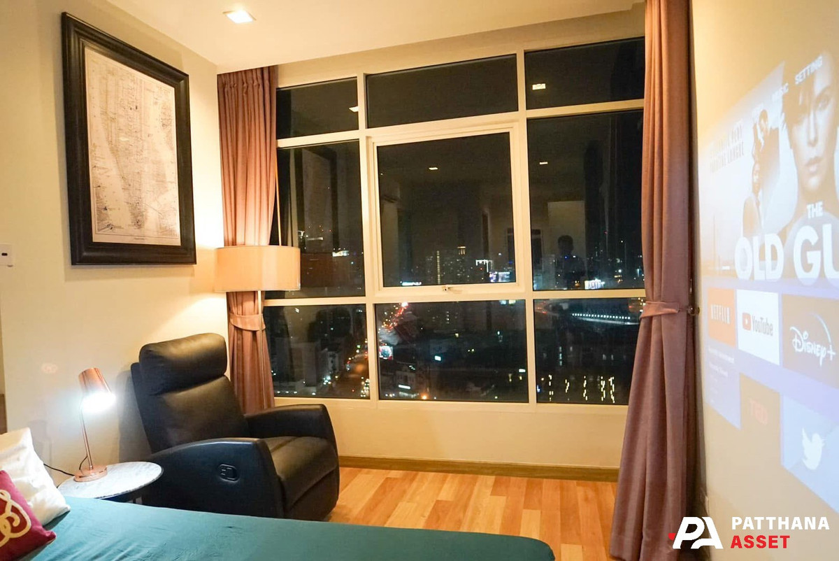 For RentCondoRatchathewi,Phayathai : Renting Ideo Verve Ratchaprarop is next to the Airport Link Ratchapraop. The most convenient in this area.