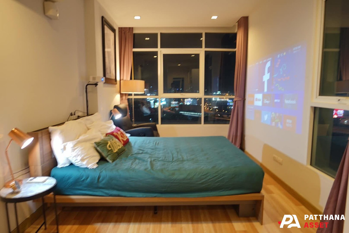 For RentCondoRatchathewi,Phayathai : Renting Ideo Verve Ratchaprarop is next to the Airport Link Ratchapraop. The most convenient in this area.