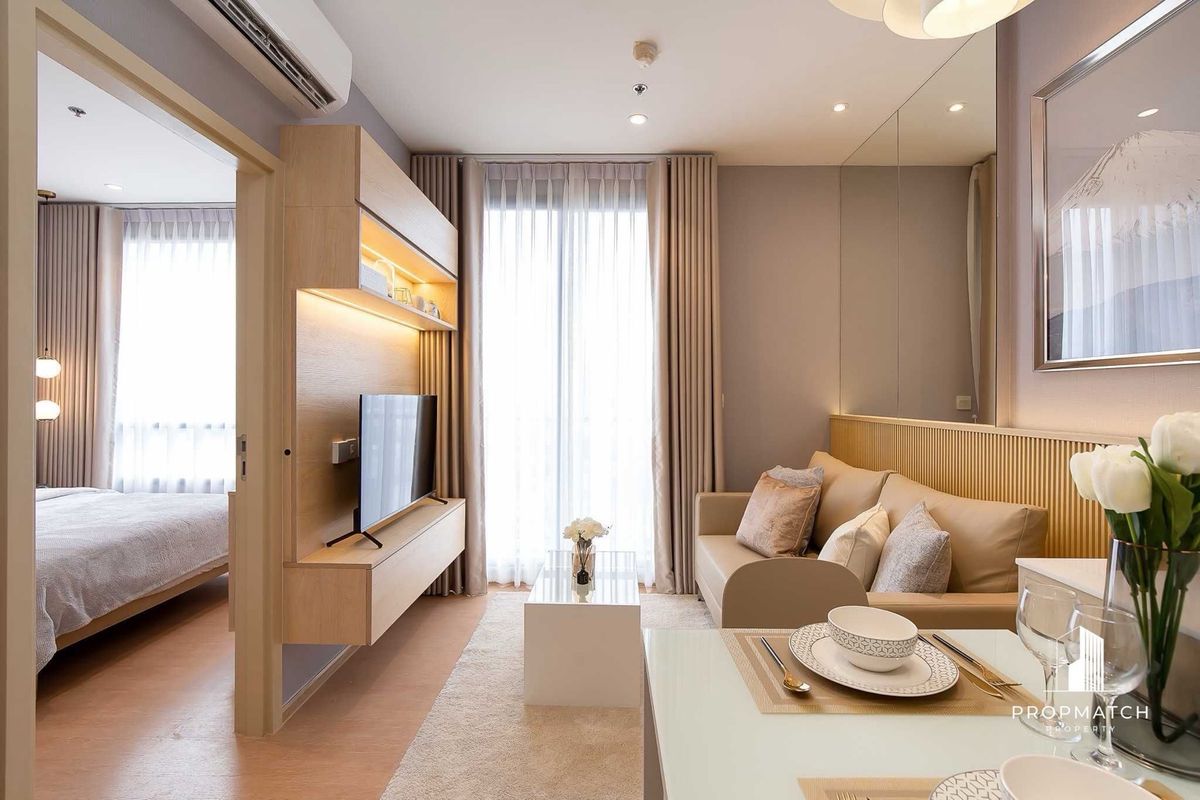ขายคอนโดสุขุมวิท อโศก ทองหล่อ : ⚡️ Hot Deal Sale!! ⚡️

Location: MARU Ekkamai 2 🏢
Price: 6.99 MB

Discover luxurious living in this stunning fully furnished condo, ideally situated just steps from BTS Ekkamai station! This exceptional property features:

- Pet-Friendly Environment: 