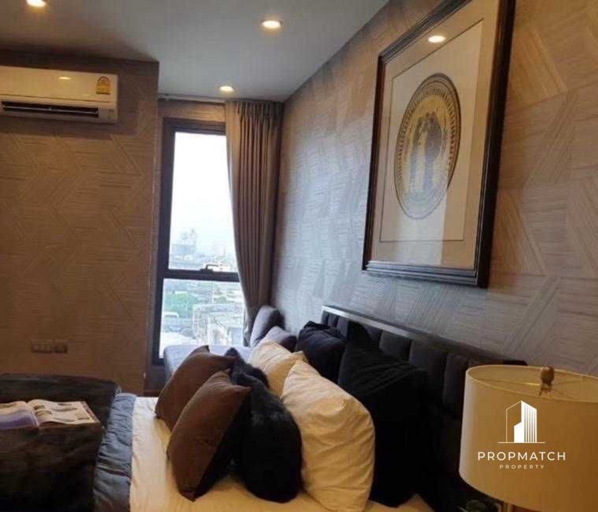 ขายคอนโดราชเทวี พญาไท : ⚡️ Hot Deal Sale!! ⚡️

Location: Q Chidlom 🏢
Price: 5.99 MB

Embrace luxury living in this stunning fully furnished condo, located just 90 meters from BTS Chit Lom station!
📞:0864446994 