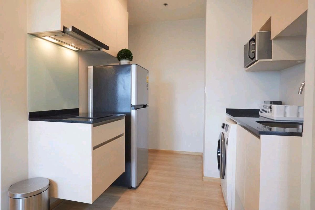 For RentCondoRatchadapisek, Huaikwang, Suttisan : Corner Room 1Noble Revolve Ratchada -Rare Item Size 2units Combine -2Beds2baths -fully Furnished