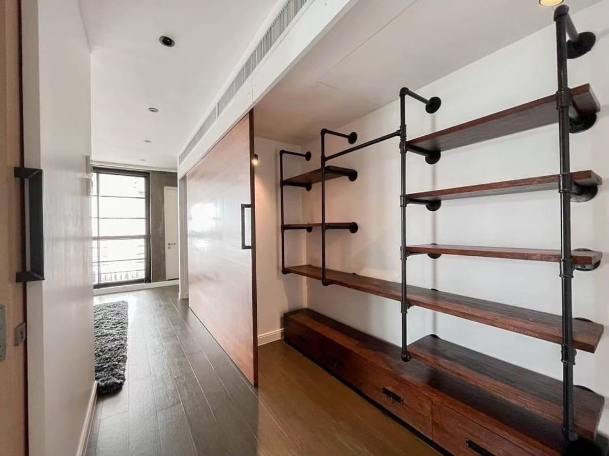ขายคอนโดอ่อนนุช อุดมสุข : ขาย – Penthouse Condominium 3 แบบดูเพล็กซ์ (Duplex) ห่างจาก BTS เอกมัยเพียง 800 เมตร