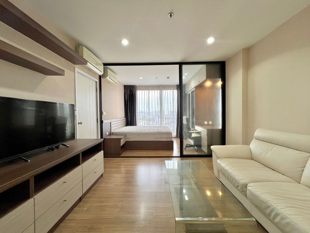 For RentCondoBang Sue, Wong Sawang, Tao Pun : ⚡⚡ [Rental] Condo The Tree Interchange {2BR 58 sqm / 23,000 baht} next to the Bang Sue Gateway 🛒