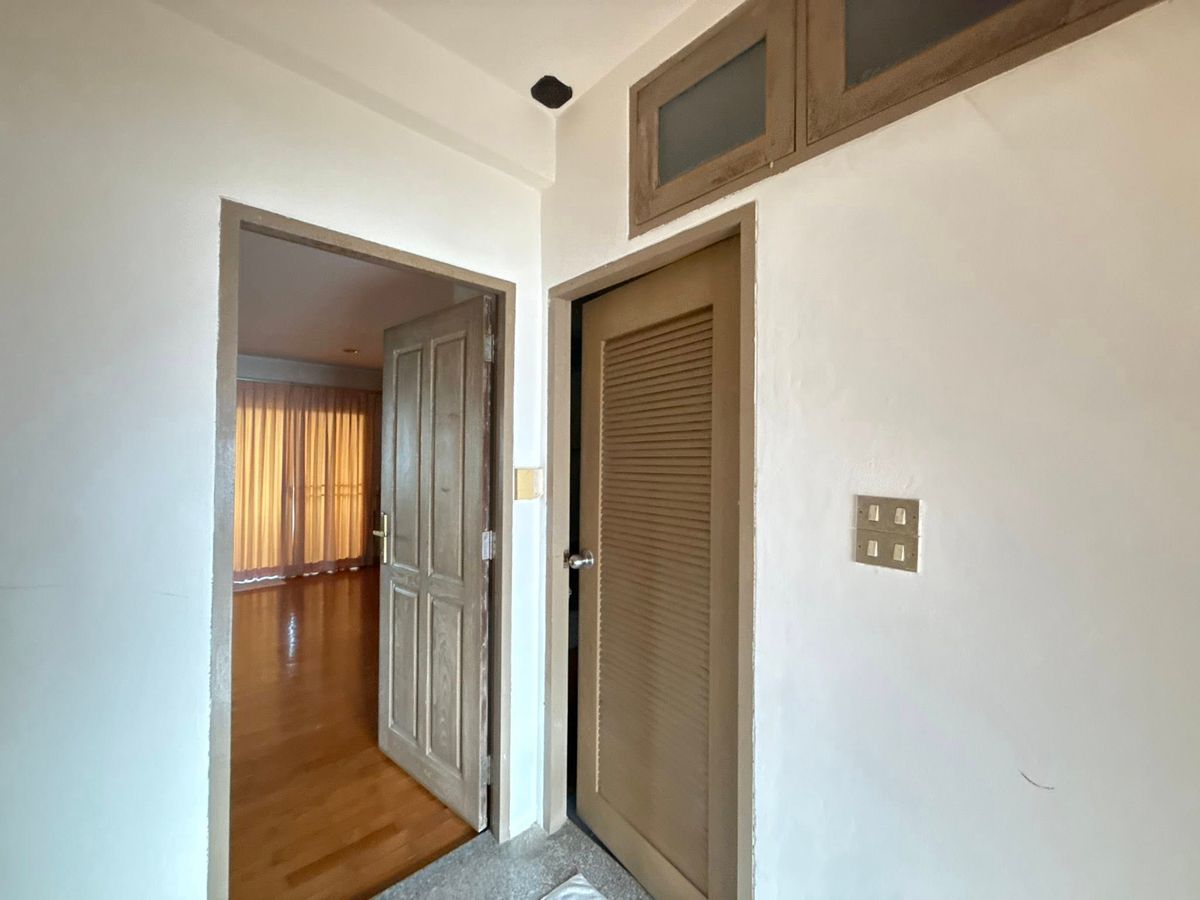 ให้เช่าทาวน์โฮมบางนา แบริ่ง ลาซาล : บ้านให้เช่า หมู่บ้านนภาลัย บางนา 🚊 จดบริษัทได้ ทำเลติด BTS บางนา / KP002