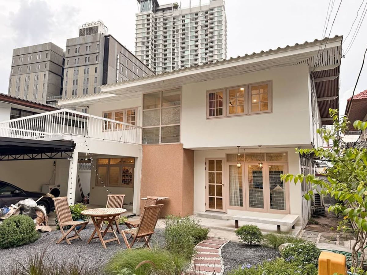 For RentHouseRatchadapisek, Huaikwang, Suttisan : Cozy house Ratchada - Huai Khwang