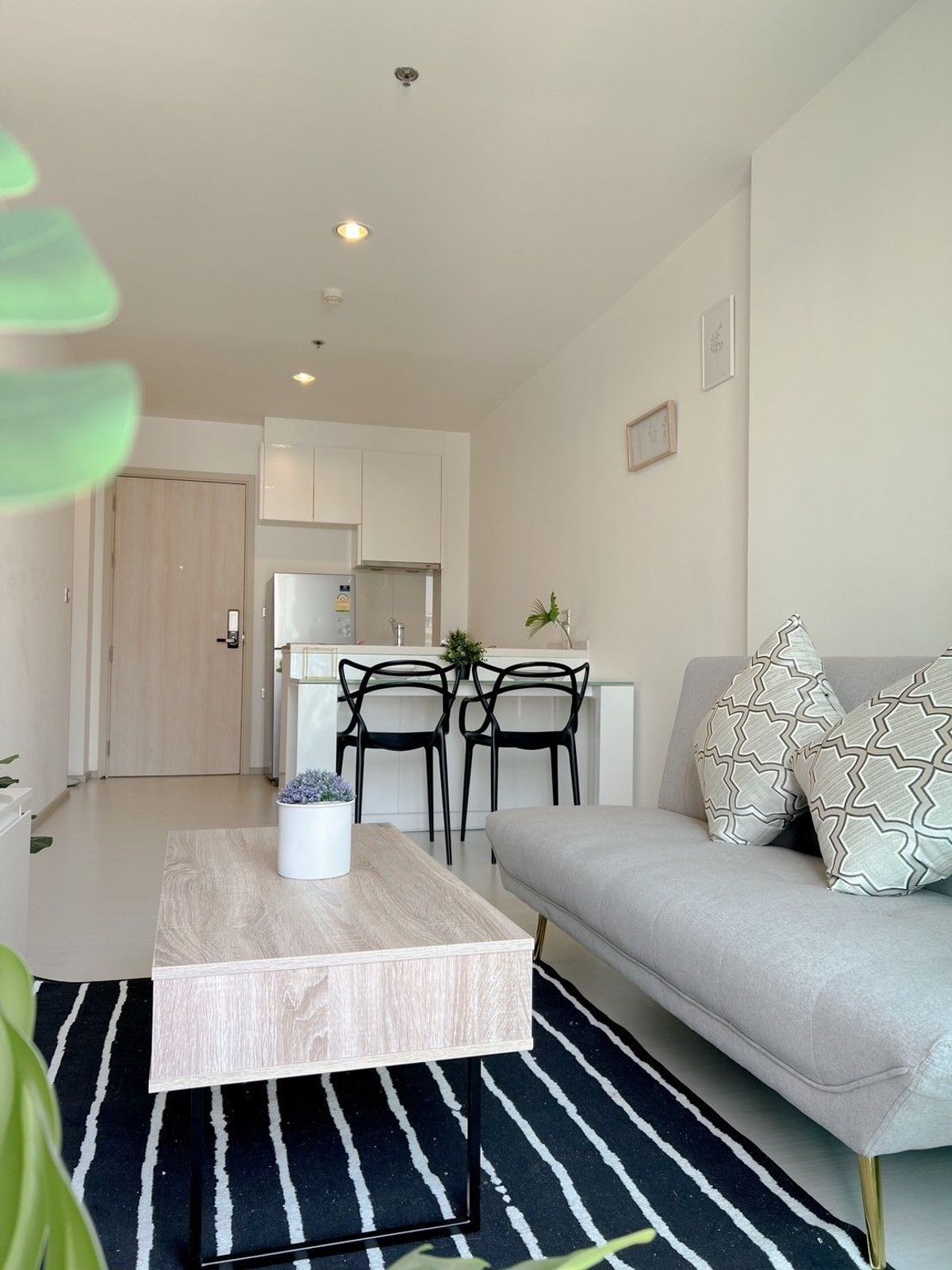 For SaleCondoSukhumvit, Asoke, Thonglor : Selling with Rhythm sukhumvit 42 price 8,400,000 baht [JZS250910]