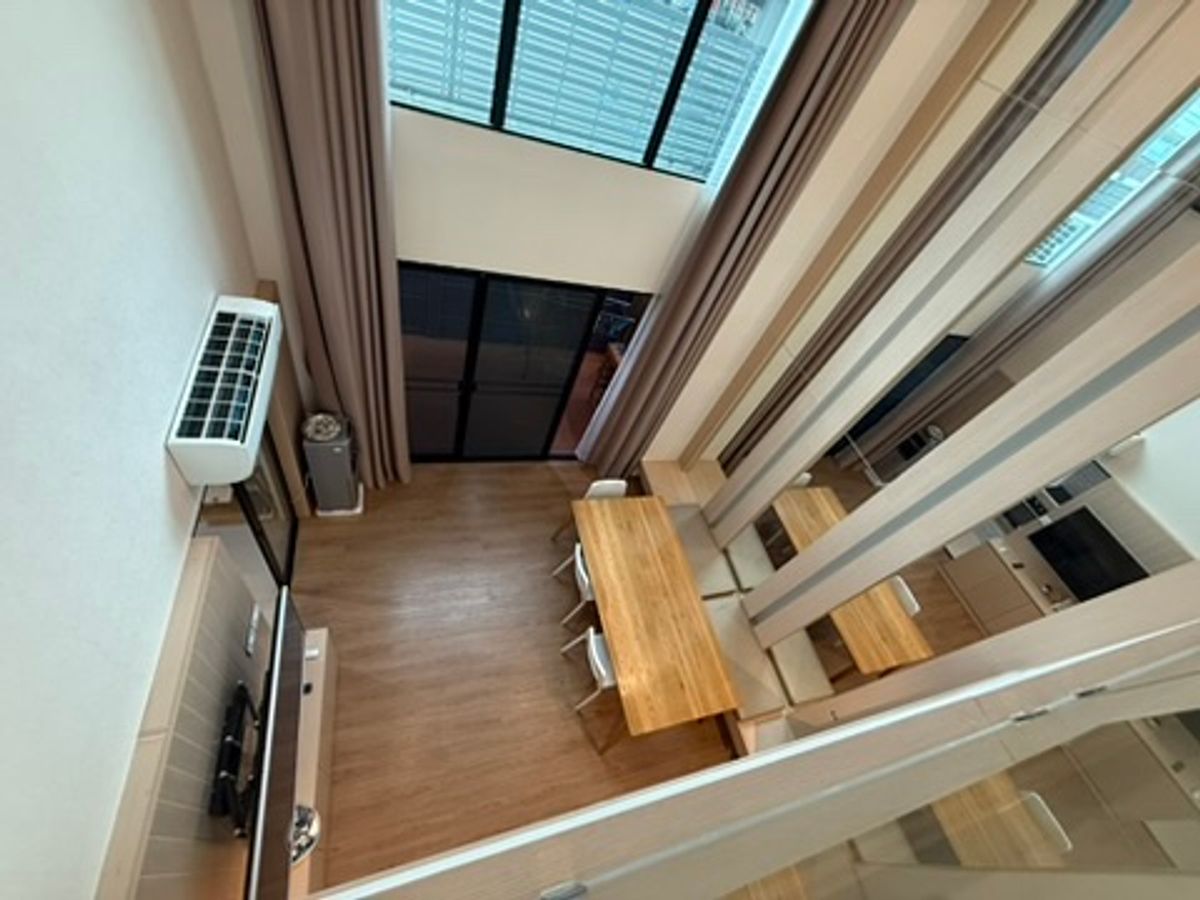 ขายทาวน์โฮมพัฒนาการ ศรีนครินทร์ : ขายด่วน พร้อมผู้เช่า ทาวน์โฮมหรู  Nirvana Define Srinakarin-Rama 9 : เนอวานา ดีฟายน์ ราคาดีที่สุดในโครงการ ทาวน์โฮมหรู Type C, 3 ชั้นครึ่ง ใช้งานน้อยมาก แต่งเพิ่มเติมไป กว่า 2 ล้านบาท ผู้เช่า 65,000 บาท เพิ่งทำสัญญาเดือนแรก 