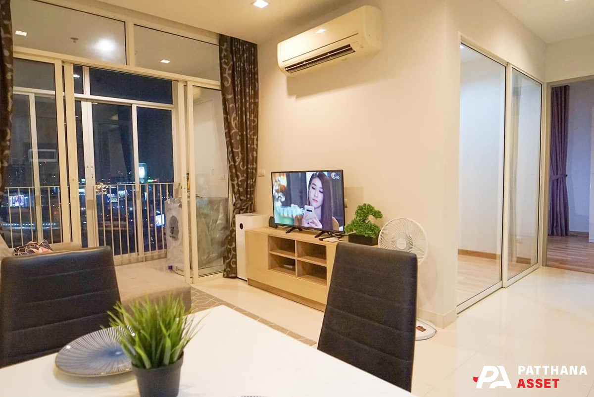 For RentCondoRatchathewi,Phayathai : Renting Ideo Verve Ratchaprarop is next to the Airport Link Ratchapraop. The most convenient in this area.