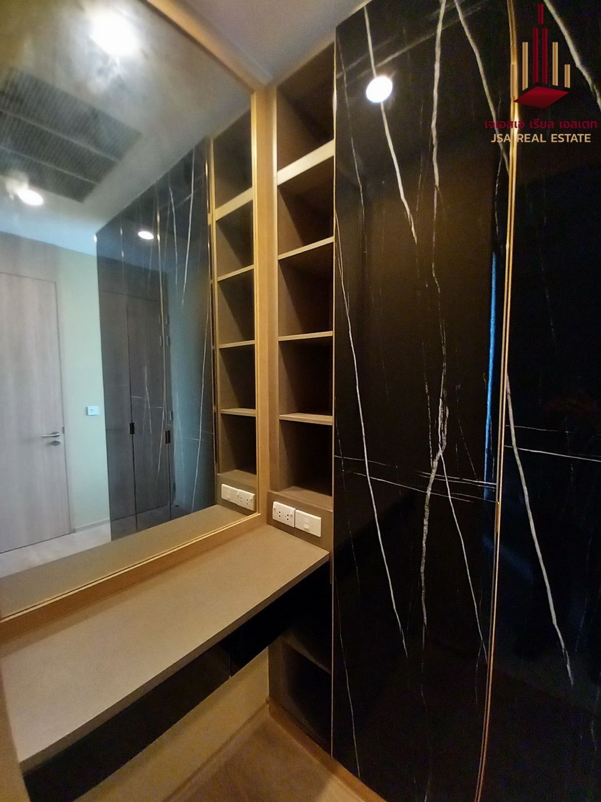 ให้เช่าคอนโดสุขุมวิท อโศก ทองหล่อ : ✨ For Rent: Noble BE 19 Condo ✨  💰 Only  72,000 THB/month