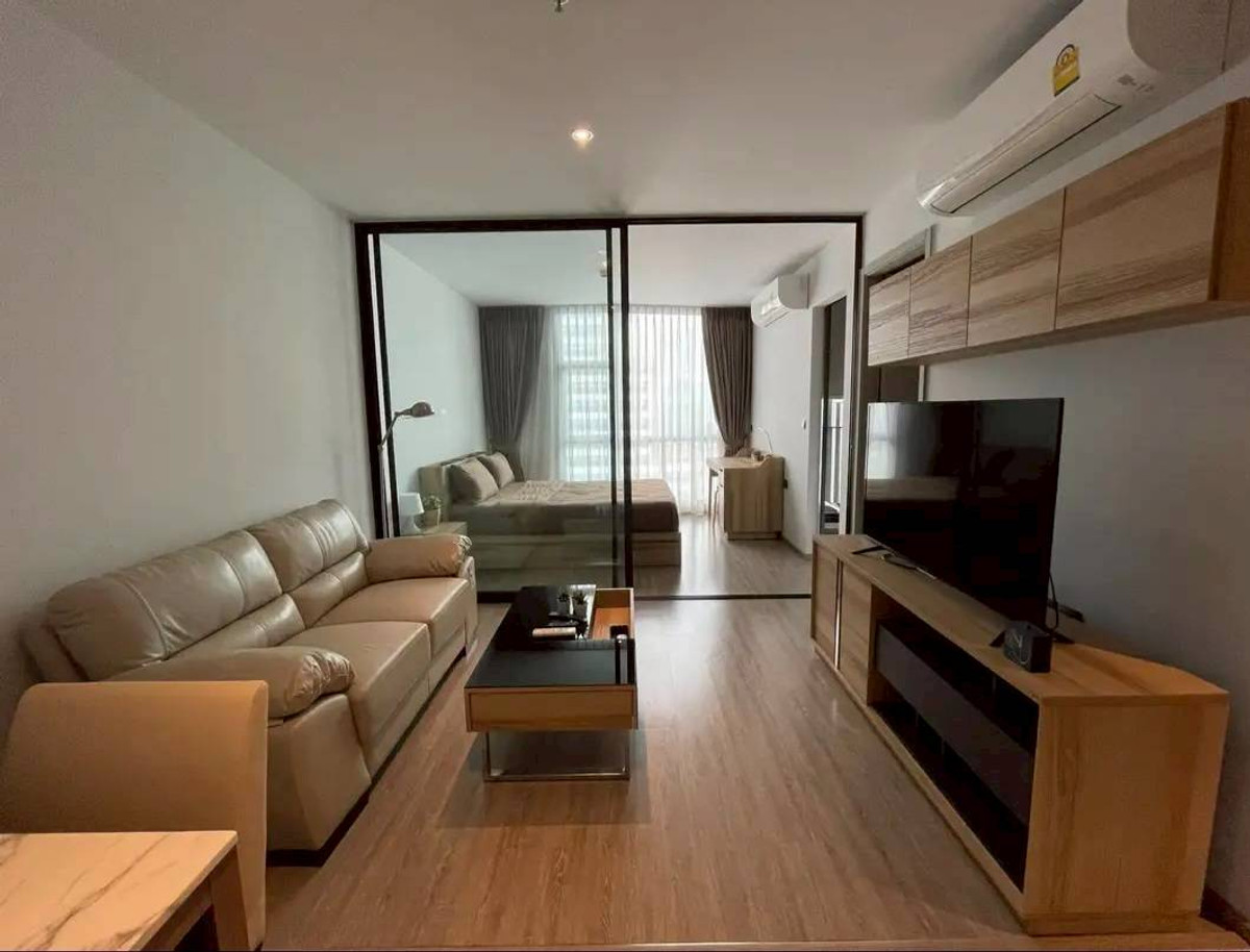 For RentCondoSukhumvit, Asoke, Thonglor : ✨ GT15815 | Condo Rhythm Ekkamai, convenient travel, near BTS, there is a shuttle, beautiful room, fully furnished, ready to move in!!