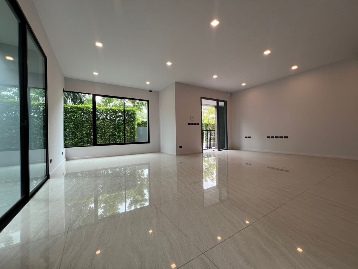 ขายบ้านลาดกระบัง สุวรรณภูมิ : HOT DEAL  💥💥💥 4 Bedroom 5 batheroom Belgravia Bangna Rama 9 ready to visit Call 0629162699