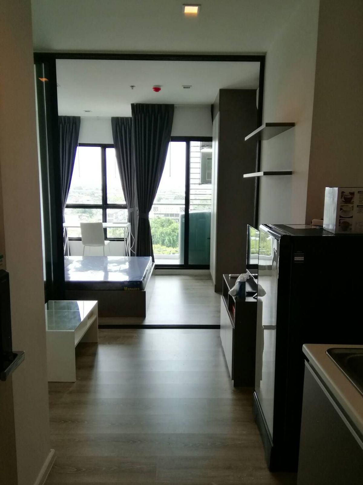 ให้เช่าคอนโดสมุทรปราการ สำโรง : คอนโดให้เช่า/For rent : KNIGHTSBRIDGE SKY RIVER 27 ตร.ม. 8.000 เดือน