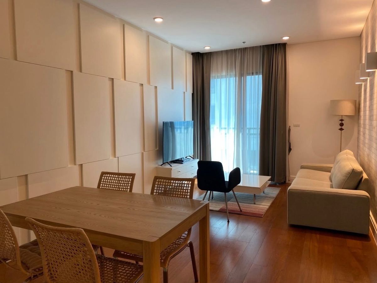 CondoSukhumvit, Asoke, Thonglor : ⚡️𝐇𝐎𝐓 𝐃𝐄𝐀𝐋⭐️ Bright Sukhumvit 24, near BTS Phrom Phrom, 1 bedroom, 67.44 SQ.M, only 13 MB (RENT 55,000/Month). Contact 086-795-9997 (Jimmy).