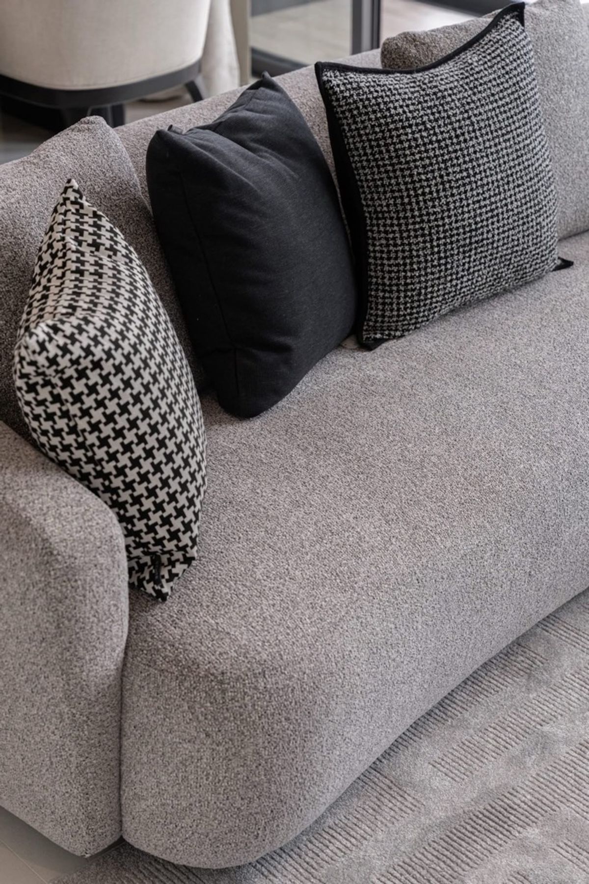 CondoSukhumvit, Asoke, Thonglor : 💎𝐑𝐚𝐫𝐞 𝐮𝐧𝐢𝐭 𝐮𝐧𝐢𝐭‼‼ ️The Bangkok Thonglor, new room, beautiful decoration, unblocked view in the heart of Thonglor, special price 28.9 MB (RENT 120,000) only. Contact 086-795-9997.