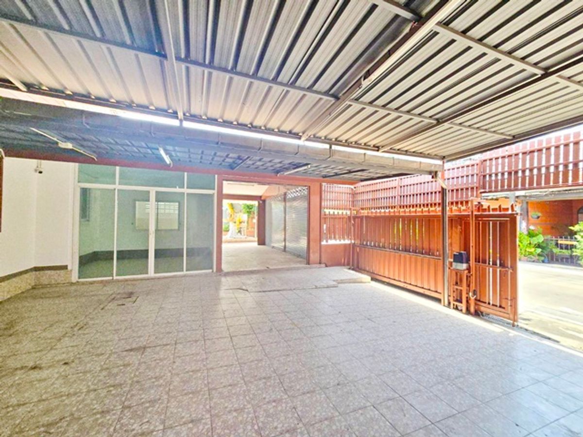 ให้เช่าบ้านนวมินทร์ รามอินทรา : ให้เช่าบ้านกว้าง รามอินทรา 113–119 เขตมีนบุรี 74ตร.วา 274 ตร.ม. 3นอน ทำเลใกล้ MRTบางชัน 800 ม. ถนนรามอินทรา กาญจนาภิเษก Motorway