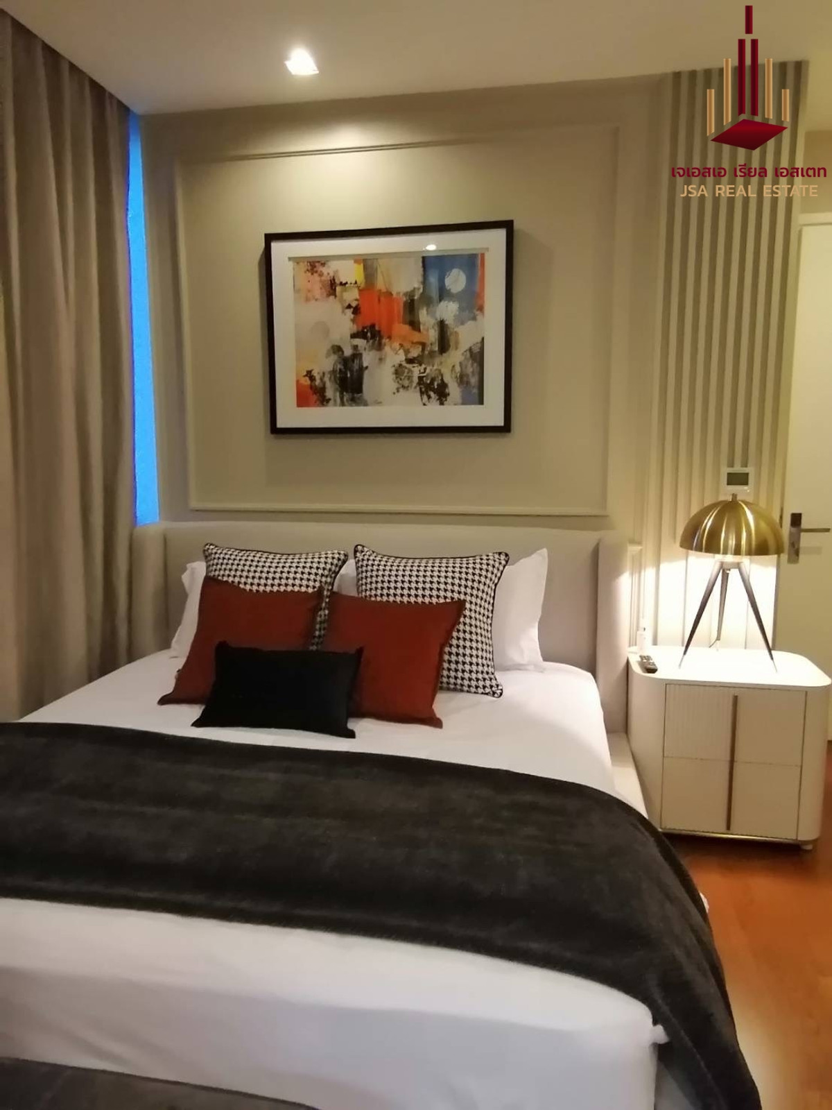 For RentCondoWongwianyai, Charoennakor : ✨ For Rent: The Bangkok Sathorn - Taksin Condo ✨ 💰 ONLY 32,000 THB/Month