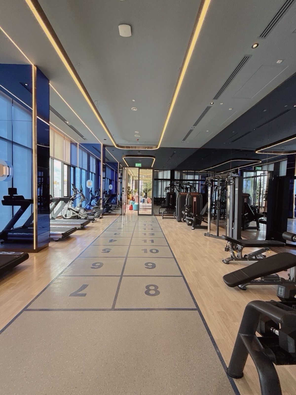 For SaleCondoRama9, Petchburi, RCA : 𝐓𝐇𝐄 𝐁𝐀𝐒𝐄 𝐑𝐀𝐌𝐀𝟗 𝐑𝐀𝐌𝐀𝟗 𝟖, 𝟖, 𝟗𝟎𝟎 /month, free, every fee No need to pay down the down payment.