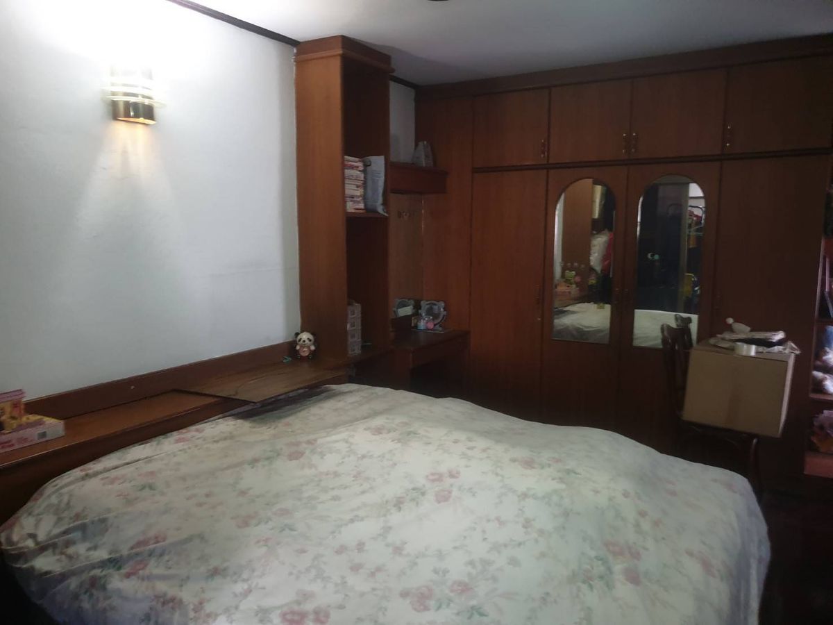 For SaleShop HouseBang Sue, Wong Sawang, Tao Pun : Urgent sale of commercial building suitable for opening a business in a potential location, Soi Sing