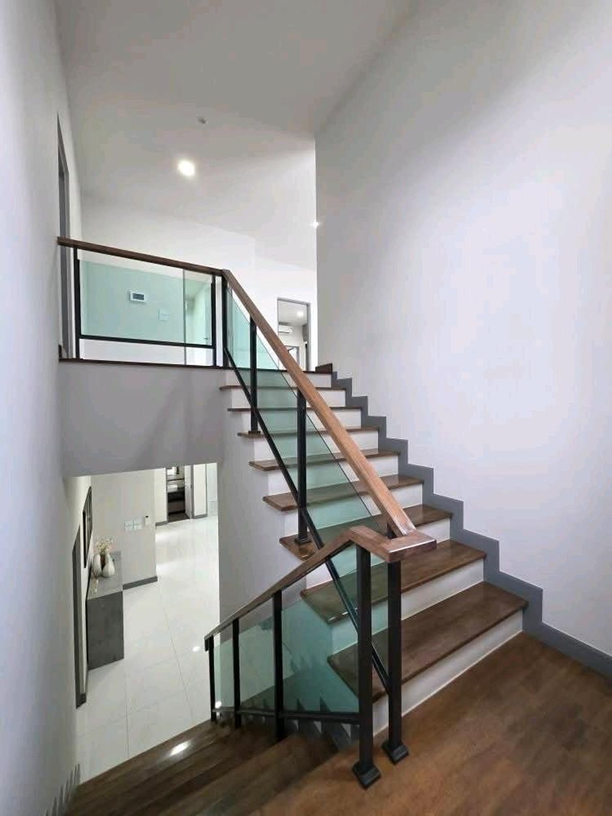 บ้านบางนา แบริ่ง ลาซาล : The City Bangna – Luxury Living Next to MEGA BANGNA พื้นที่ใช้สอย 313 ตร.ม. ที่ดิน 70 ตร.ว.