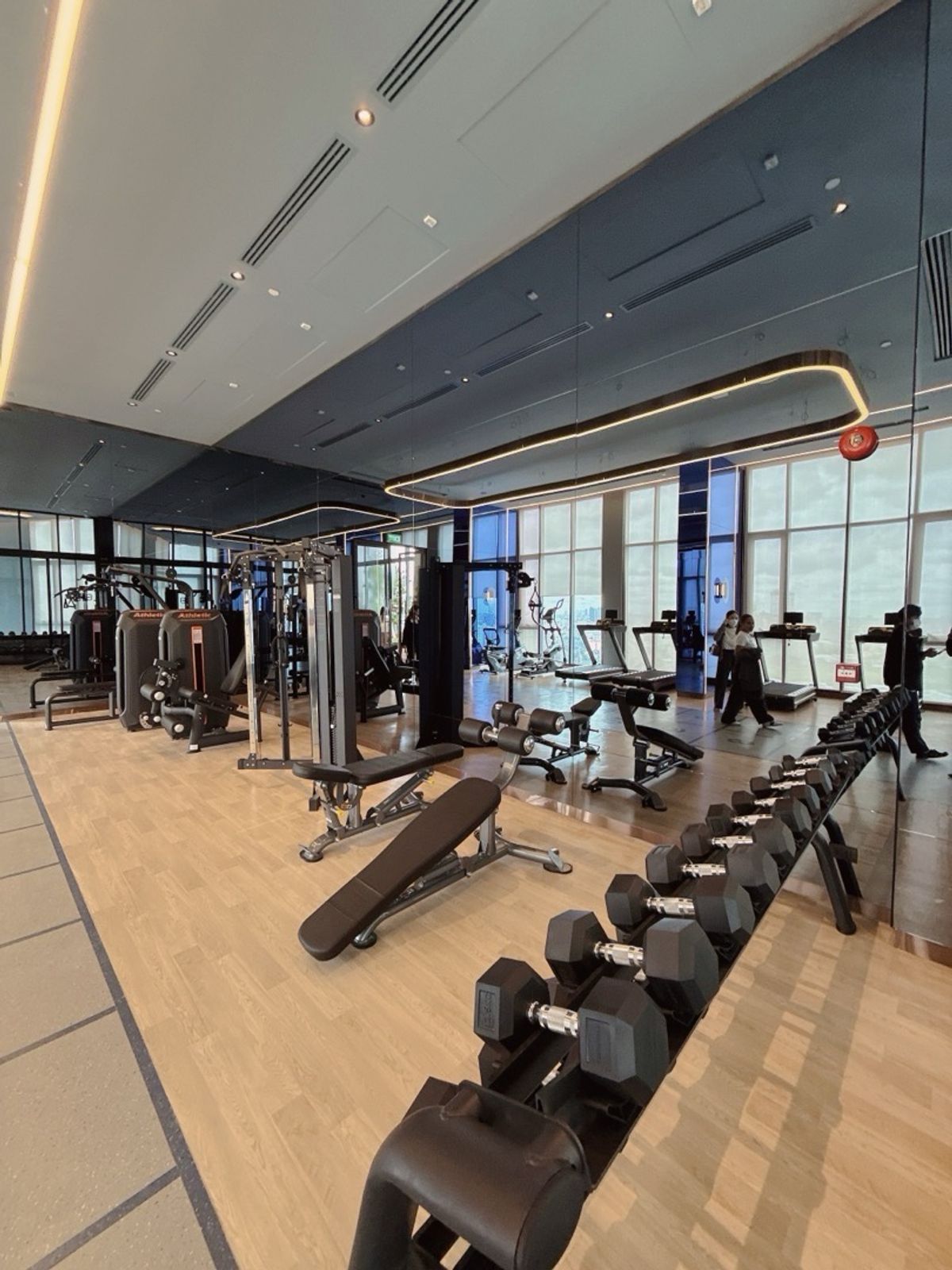 For SaleCondoRama9, Petchburi, RCA : 𝐓𝐇𝐄 𝐁𝐀𝐒𝐄 𝐑𝐀𝐌𝐀𝟗 𝐑𝐀𝐌𝐀𝟗 𝟖, 𝟖, 𝟗𝟎𝟎 /month, free, every fee No need to pay down the down payment.