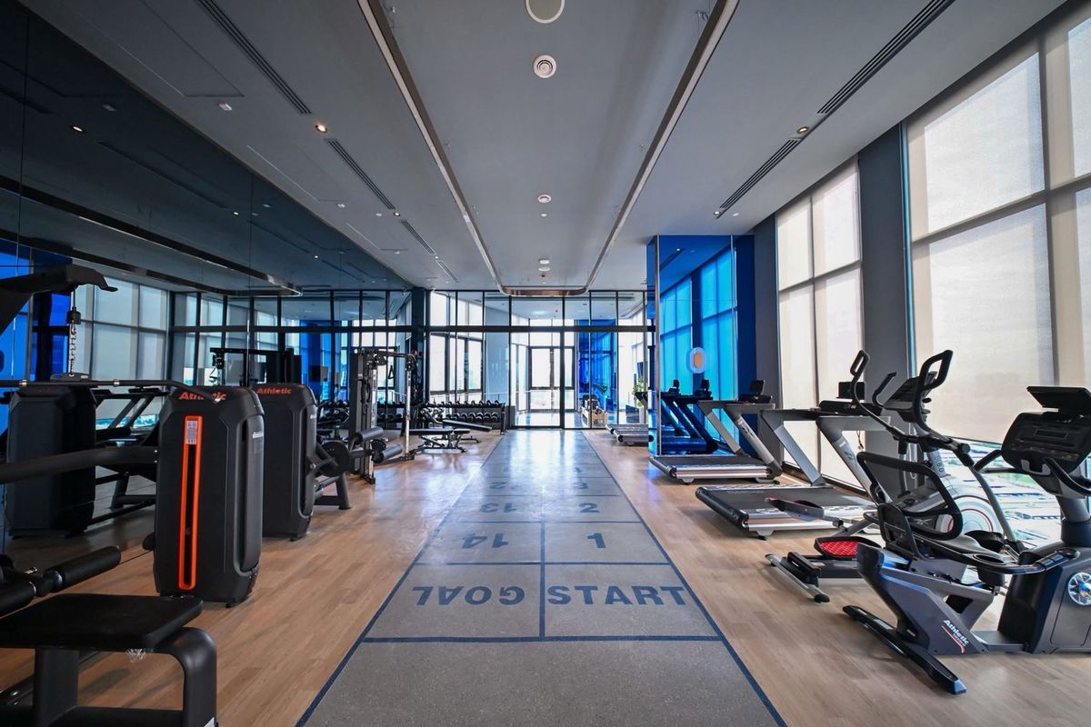 For SaleCondoRama9, Petchburi, RCA : 𝐓𝐇𝐄 𝐁𝐀𝐒𝐄 𝐑𝐀𝐌𝐀𝟗 𝐑𝐀𝐌𝐀𝟗 𝟖, 𝟖, 𝟗𝟎𝟎 /month, free, every fee No need to pay down the down payment.