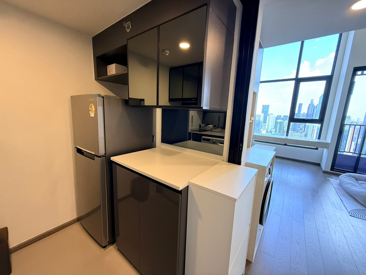 ให้เช่าคอนโดสยาม จุฬา สามย่าน : เช่าด่วน คอนโดหรู🔥 PARK ORIGIN CHULA-SAMYAN 🏢 1 ห้องนอน ขนาด 38 ตร.ม. 💰 ราคา 32,000 บาท/เดือน* ใกล้ MRTสามย่านและหัวลำโพง