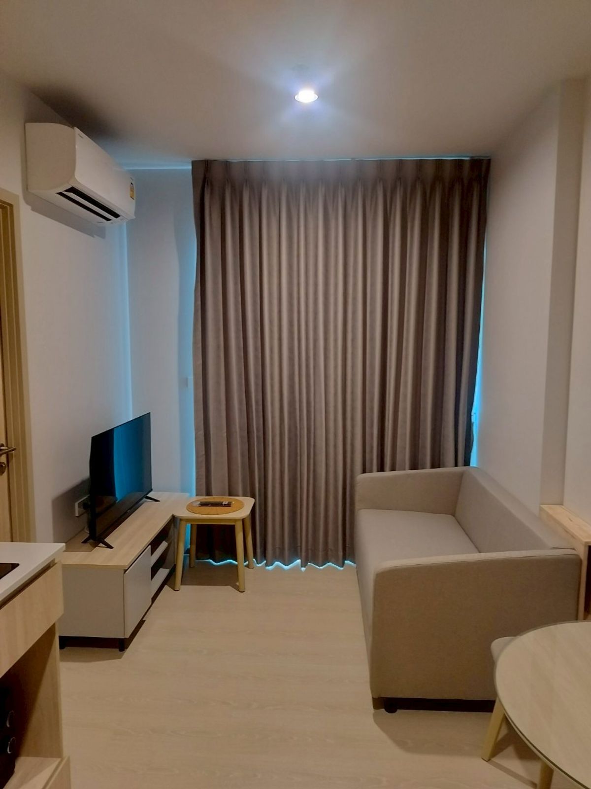 ให้เช่าคอนโดบางนา แบริ่ง ลาซาล : ให้เช่า ✨ Nue Mega Plus Bangna ✨ เฟอร์นิเจอร์ และ เครื่องใช้ไฟฟ้าครบ ใกล้ BTS บางนา 