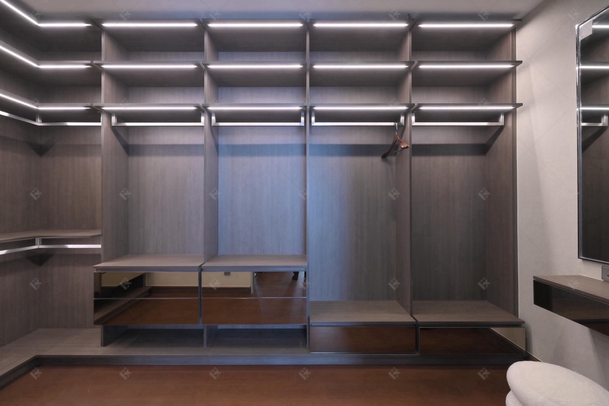 For RentCondoNana, North Nana,Sukhumvit13, Soi Nana : Q1 Sukhumvit ✨ 𝐄𝐥𝐞𝐠𝐚𝐧𝐭 𝐃𝐞𝐬𝐢𝐠𝐧 𝐰𝐢𝐭𝐡 𝐅𝐚𝐧𝐭𝐚𝐬𝐭𝐢𝐜 𝐕𝐢𝐞𝐰𝐬 𝐨𝐟 𝐁𝐞𝐧𝐜𝐡𝐚𝐤𝐢𝐭𝐭𝐢 𝐏𝐚𝐫𝐤 🌳 🏙️ Near BTS Nana 