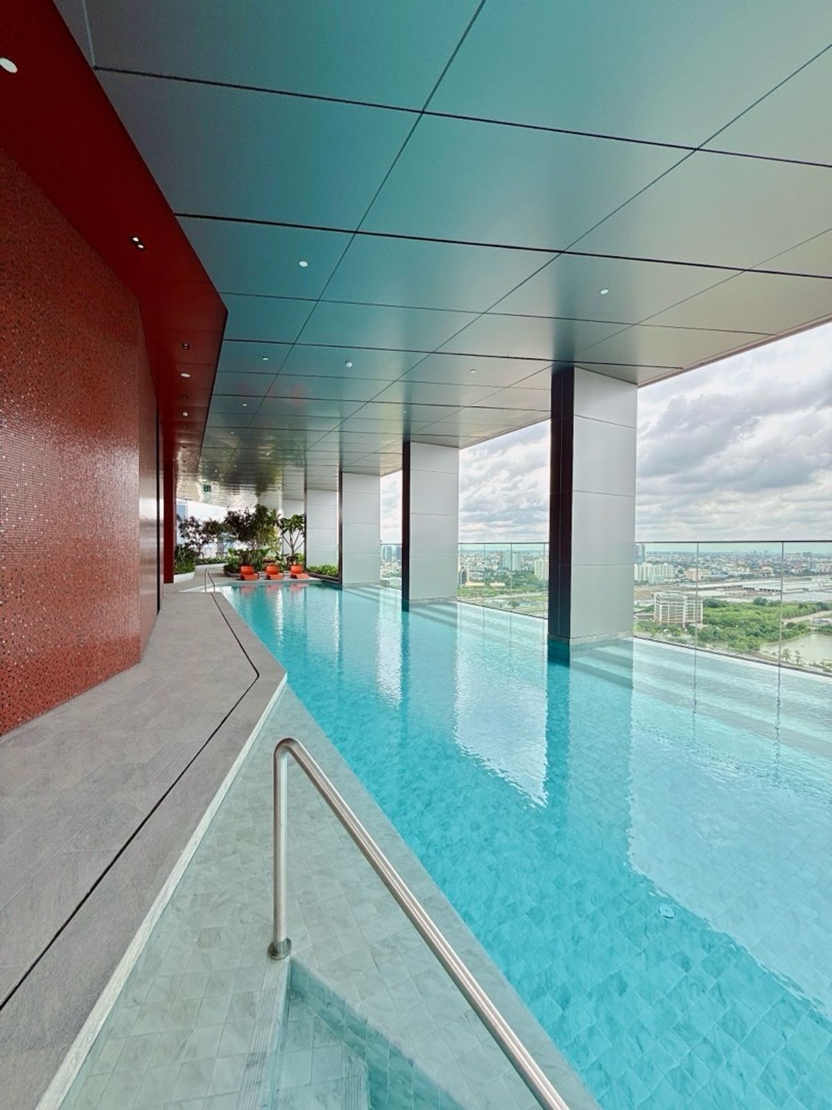 For SaleCondoRama9, Petchburi, RCA : 𝐓𝐇𝐄 𝐁𝐀𝐒𝐄 𝐑𝐀𝐌𝐀𝟗 𝐑𝐀𝐌𝐀𝟗 𝟖, 𝟖, 𝟗𝟎𝟎 /month, free, every fee No need to pay down the down payment.