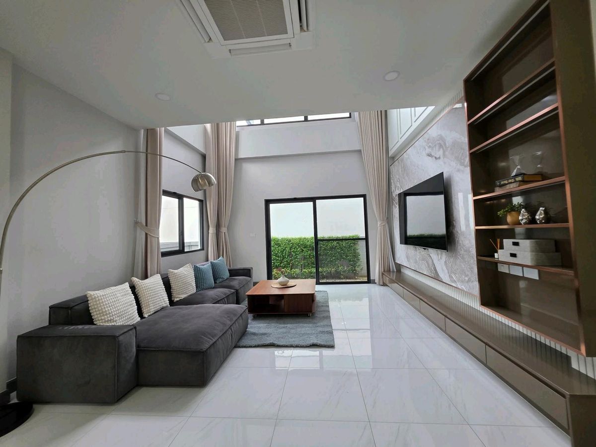 บ้านบางนา แบริ่ง ลาซาล : The City Bangna – Luxury Living Next to MEGA BANGNA พื้นที่ใช้สอย 313 ตร.ม. ที่ดิน 70 ตร.ว.