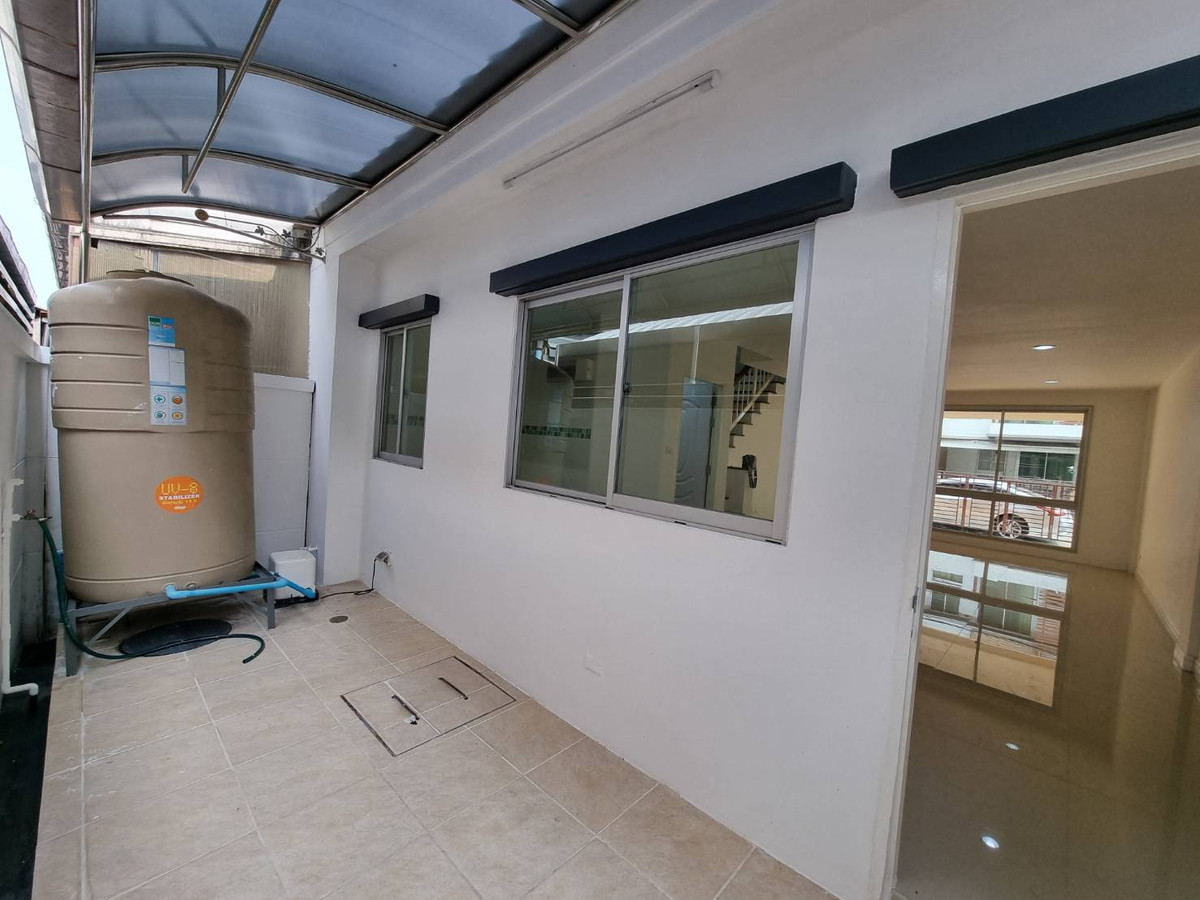 ขายทาวน์โฮมแจ้งวัฒนะ เมืองทอง : 🚨 Rare Item! ทาวน์โฮม 3 ชั้น ใจกลางงามวงศ์วาน