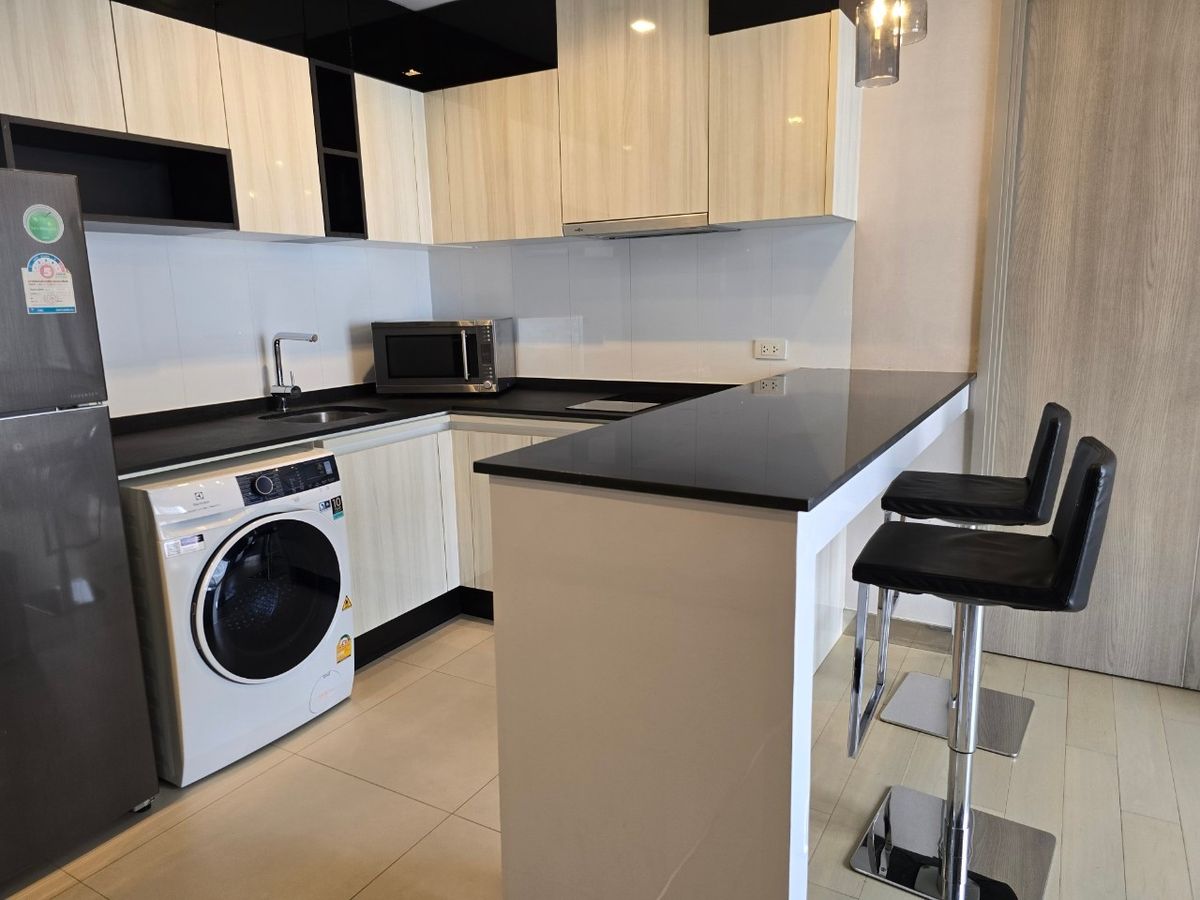 ให้เช่าคอนโดสุขุมวิท อโศก ทองหล่อ : For rent condo HQ Thonglor 1 Bed 50 Sq.m (S03-1772)