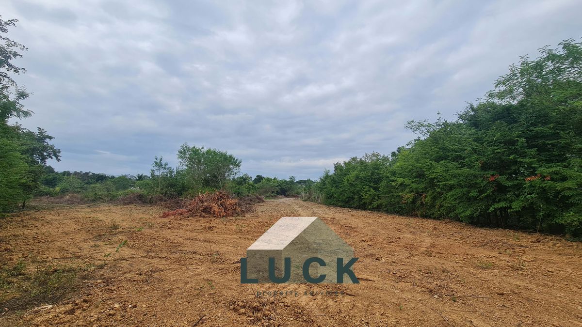 ขายที่ดินหัวหิน ประจวบคีรีขันธ์ : LUCK 🏠ขายที่ดิน 7 ไร่ หัวหิน พร้อมบ้านสวนชั้นเดียว 1 หลัง ที่ติดถนนสาธารณะประโยชน์ ราคาดี!!!